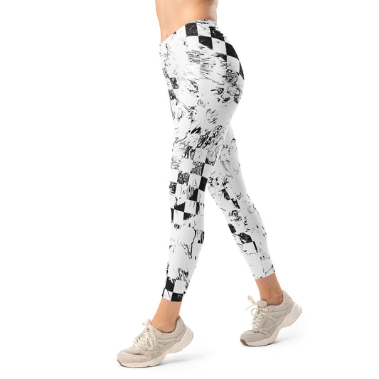 Mid-Waist-Damen-Leggings Finish Line von Bachblatt mit schwarz-weißem Muster – Seitliche Vorderansicht am Model mit weißen Sportschuhen.